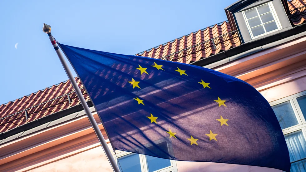 Europa behöver mer samarbete inte mindre, vilket också ger ett starkare Sverige, skriver företrädare för Liberalerna.