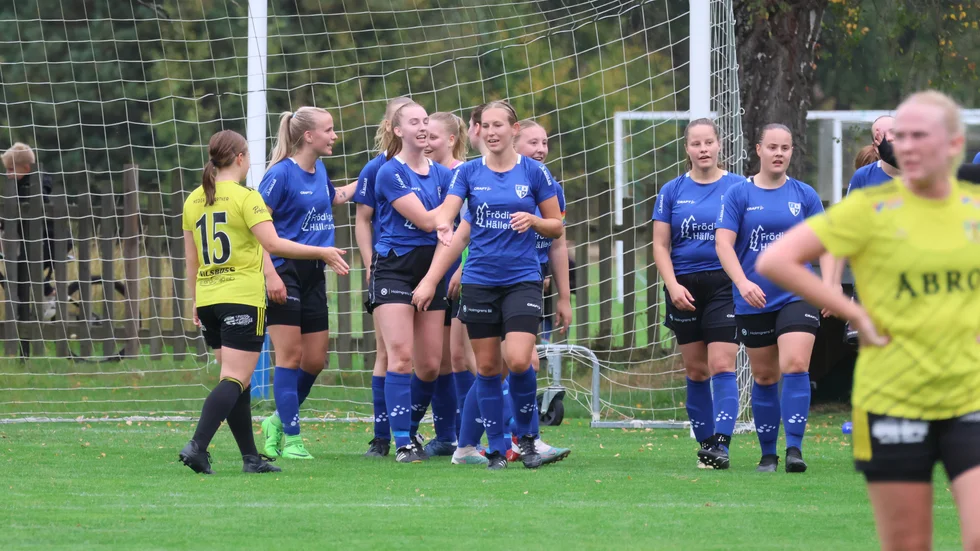 Frödinge fick jubla efter 5-2 hemma mot Vimmerby B. Nu har de ett kanonläge att ta hem serien nästa helg.