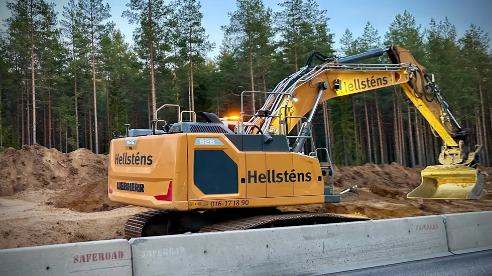 Flera stölder har inträffat utmed vägbygget, norr om Katrineholm. Förra veckoslutet stals totalt 310 liter diesel. Bilden är tagen i november. 