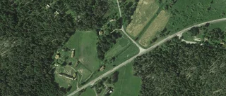 Nya ägare till äldre hus i Österbybruk – prislappen: 700 000 kronor