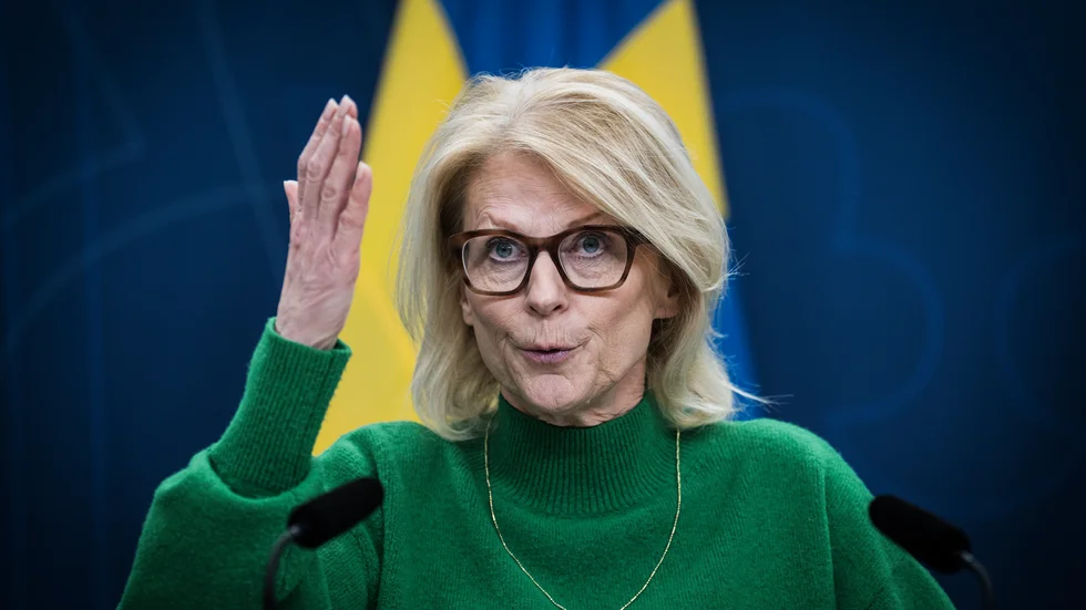 Finansminister Elisabeth Svantesson (M) får äntligen leda en något mer expansiv borgerlig ekonomisk politik. Men mer behövs.