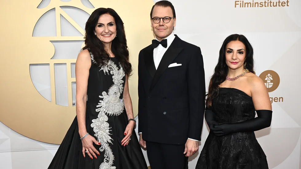 Gunilla von Platen, prins Daniel och kulturminister Parisa Liljestrand anländer på röda mattan vid Guldbaggegalan på Cirkus i Stockholm.
