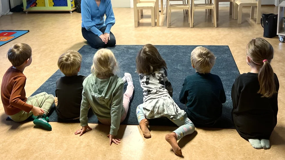 Fem förskollärare beskriver i sin insändare vad stora barngrupper får för konsekvenser i förskolan, med en önskan om att fler skulle bry sig om hur  barnen och dess pedagoger har det.