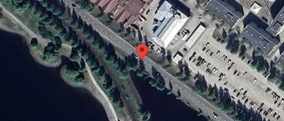 Större trafikolycka på väg 506 – ett körfält blockerat