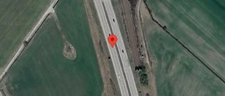 Stopp i ett körfält på grund av en stillastående fordon på E4