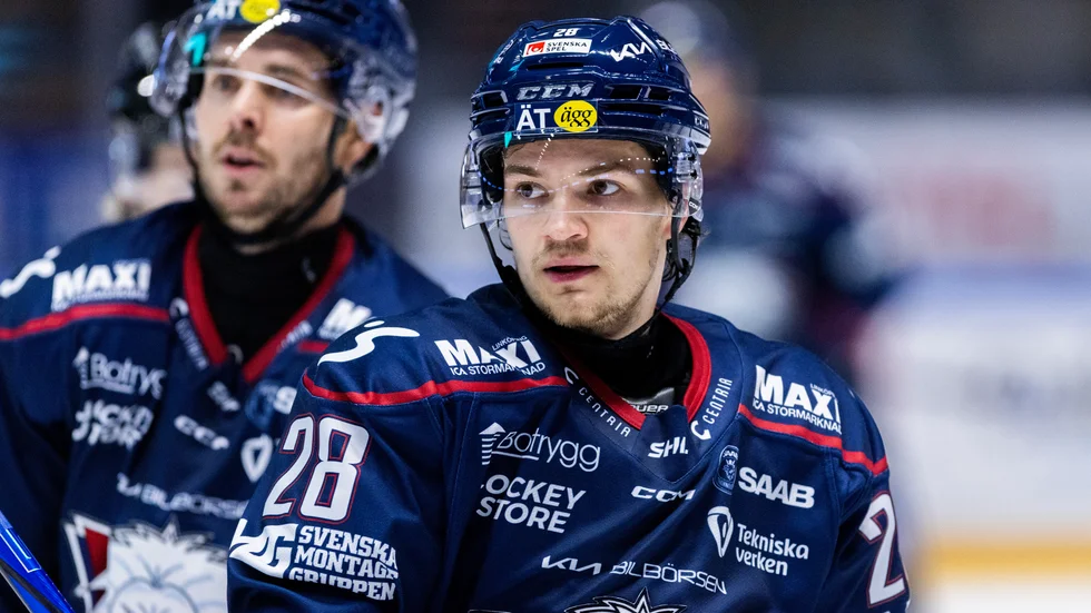 Olle Strandell blir kvar i LHC.