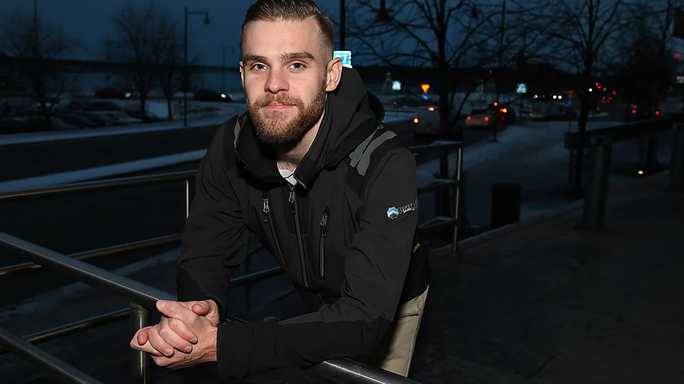 Kevin har sett kamrater stupa i strid och han har transporterat otaliga skadade soldater från fronten till fältsjukhusen. 
