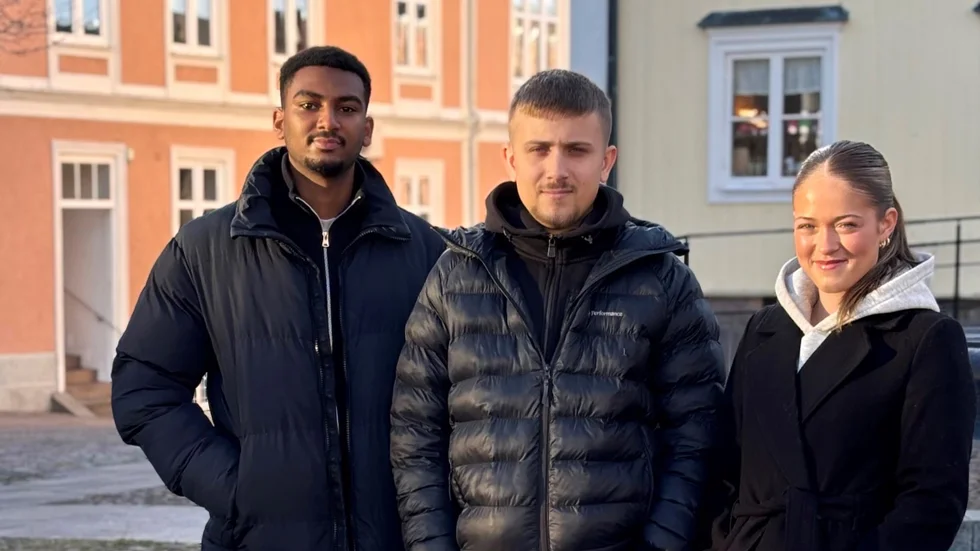 Elias Babiker, Elmar Omerovic och Smilla Nyström vill göra skillnad med sitt UF-företag Eventify. Nu anordnar de en föreläsning på temat psykisk ohälsa.