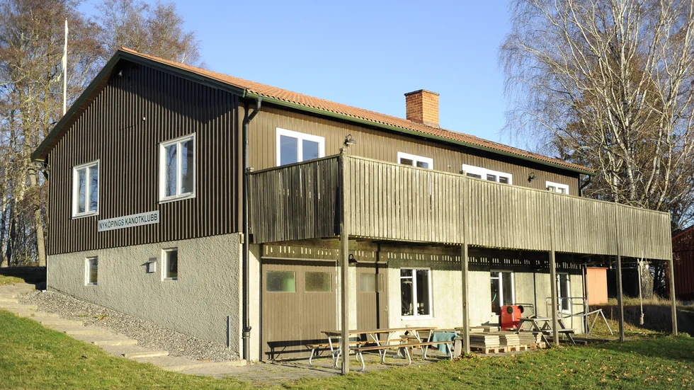 Klubben vill tillgänglighetsanpassa klubbhuset både på nedersidan och ovansidan.