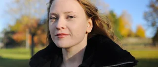 Tindra, 21, har hostat blod i två månader