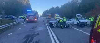 Tre allvarligt skadade i svåra krocken – föraren minns inget