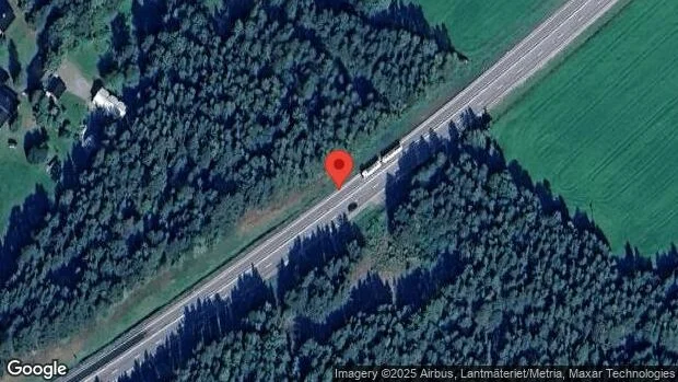 Störning i trafiken på grund av trasig personbil på E4