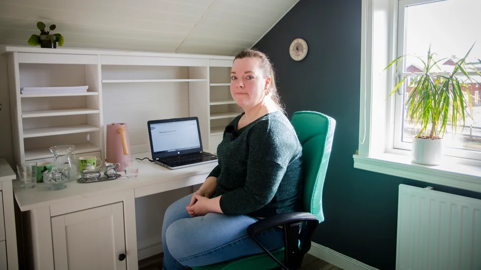 Anna Gröhn bor utanför Björnlunda, driver en blogg om privatekonomi och har nyligen gett ut en budgetkalender som säljs i hennes webshop.