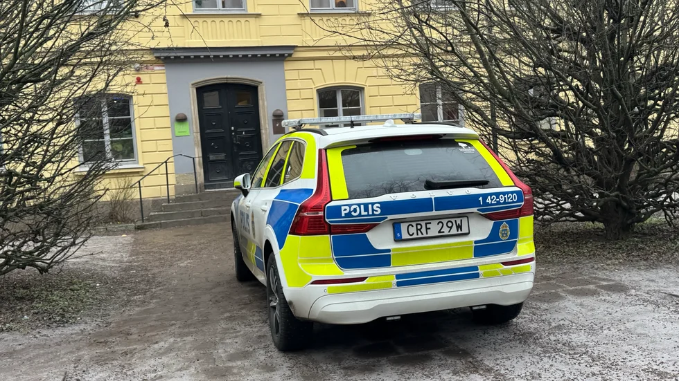Polisen ryckte på tisdagen ut till Thea privata grundskola i Linköping. 