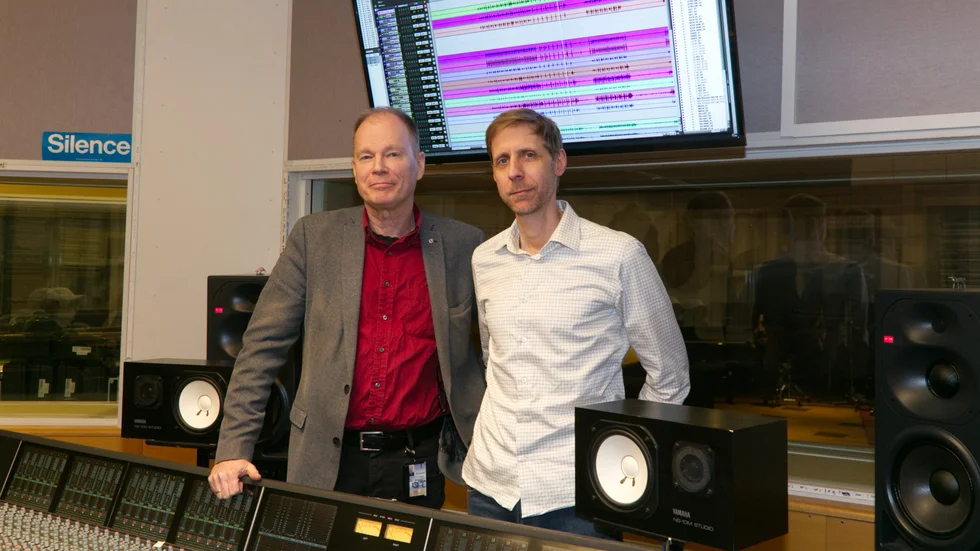 Biträdande professor Jan Berg och utbildningsledaren Tomas Johannesson är kritiska till att LTU inte gör mer för att försöka behålla ljudteknikprogrammet. 