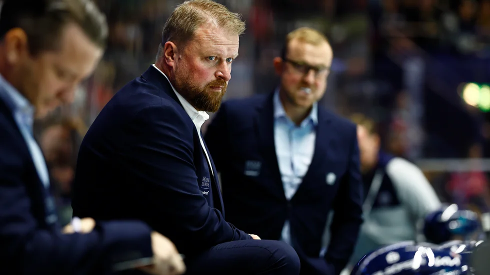 På fredagen fick Klas Östman beskedet att han sparkas som huvudtränare i Linköping HC.