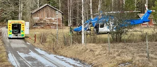 Kvinna påkörd – fördes skadad till sjukhus med helikopter