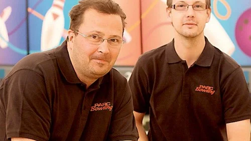 Patrik Svensson och Rickard Gustavsson nyöppnar bowlinghallen i Vimmerby nästa vecka.