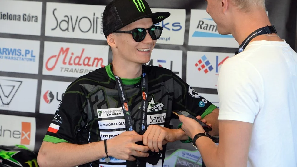 Patryk Dudek kom tvåa i GP-tävlingen i helgen och tog hela 16 poäng när Dackarna vann mot Smederna borta i grundserien. Foto: Ossian Mathiasson/Arkiv