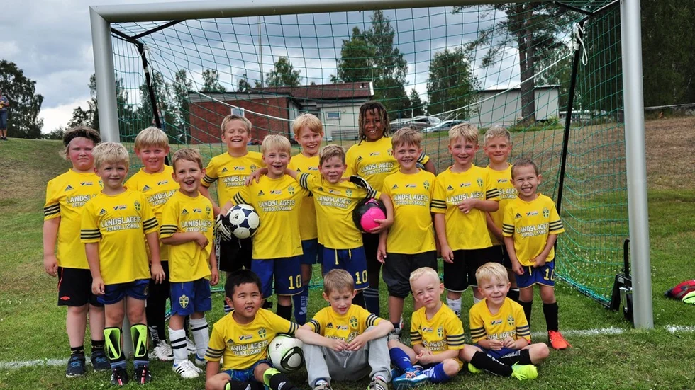 Ungdomsfotbollen går framåt rejält i Mörlunda GIF, som även arrangerat fotbollsskola i veckan med 18 härliga deltagare.