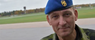 Jonas är helikopterflottiljens nye chef