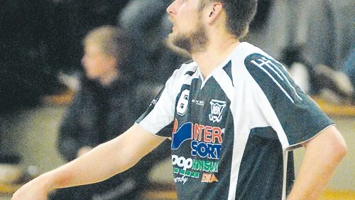 Johan Astbrant börjar se slutet på sin karriär som innebandyspelare. Foto: Magnus Strömsten