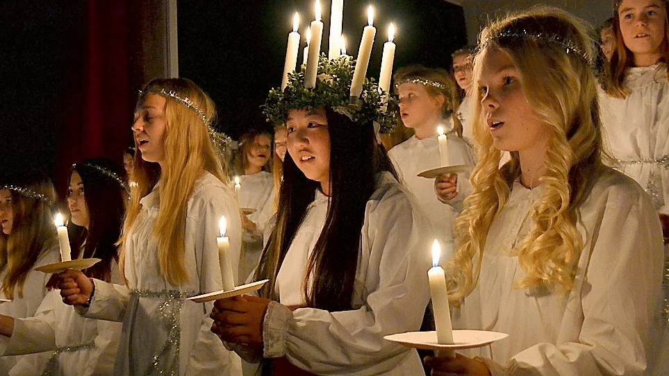 Sandra Svensson i årskurs sex var lucia i Åbyängsskolans tåg.