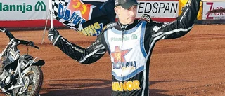 Jonsson stannar i Dackarna