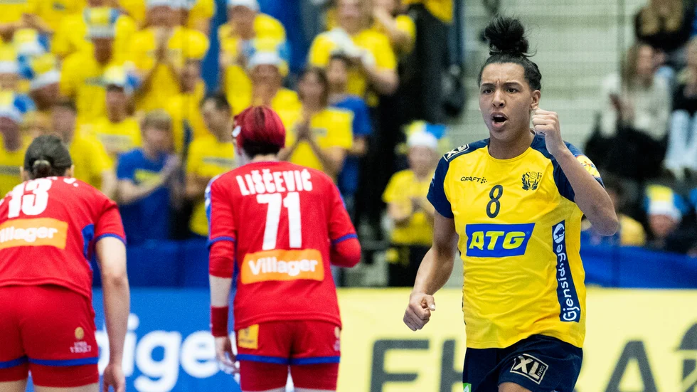 Jamina Roberts gjorde flest mål i det svenska laget när Serbien besegrades.