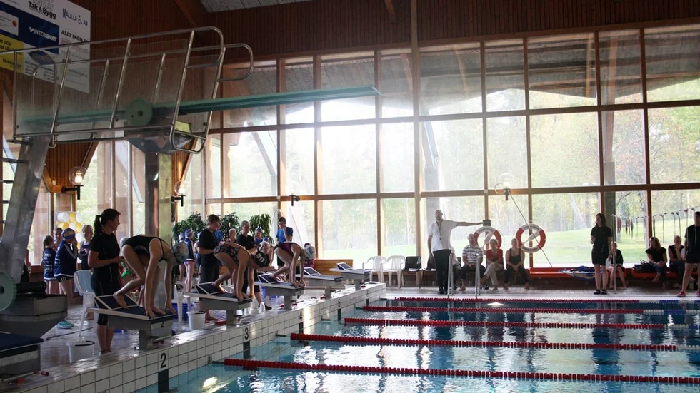 83 individuella medaljer delades ut under Solkustsim som genomfördes i Hagadal. Foto: Molly Sommansson