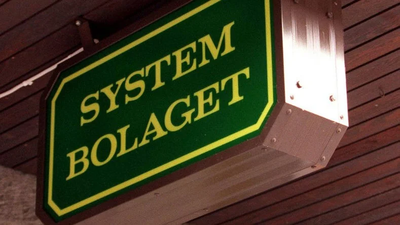 En 22-årig man har åtalats för att ha snattat sprit på Systembolaget.
