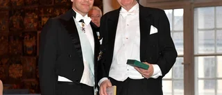 Därför fick Douglas en kunglig medalj