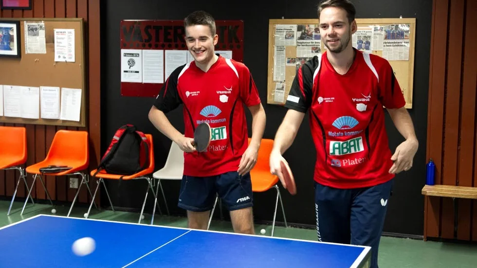 Daniel Gustavsson och Emil Andersson kommer bilda stommen i Västers lag i superettan nästa säsong.