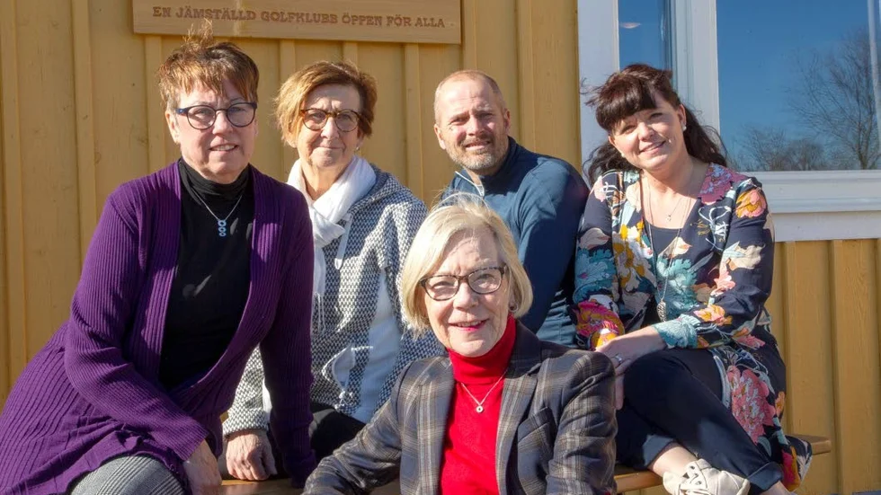 Vadstena GK har jobbat med 50-50 program.

Tina Tybring Andersson, Ann-Cathrin Kristiansson, Eva Andrén Forsmark, Joakim Hallberg och Anna Carin Lindquist.