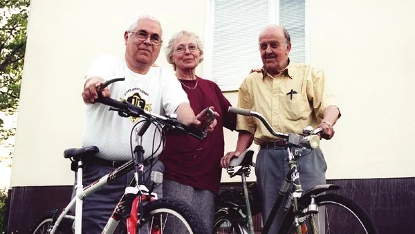 Tre ur arrangörskommittén av Yxern runt, Rolf Andersson, Kerstin Fritz och Karl-Gösta Svensson, som alla hoppas på stor anstormning till startplatsen i Totebo om drygt en vecka.