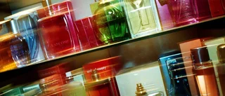 Parfymtjuv envarsgreps i butik