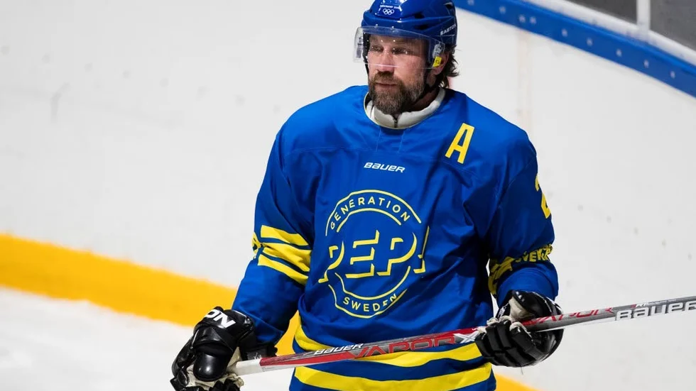 Peter Forsberg gästar som ambassör för ATG:s Drömfond IFK Motalas bandyfritids under onsdagen.