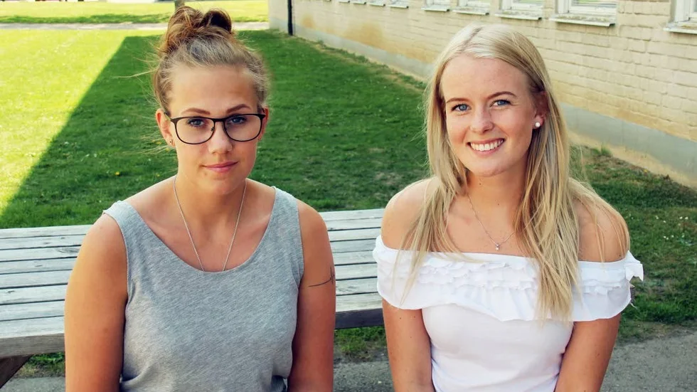 Moa Bjärstrand och Sara Eriksson har planerat balen sedan i början av årskurs 3.