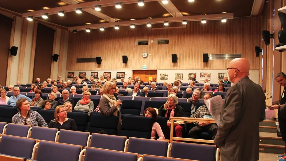 Öppen dialog. Diskussionen efter de första filmvisningarna började lite trevande men kom snart i gång.