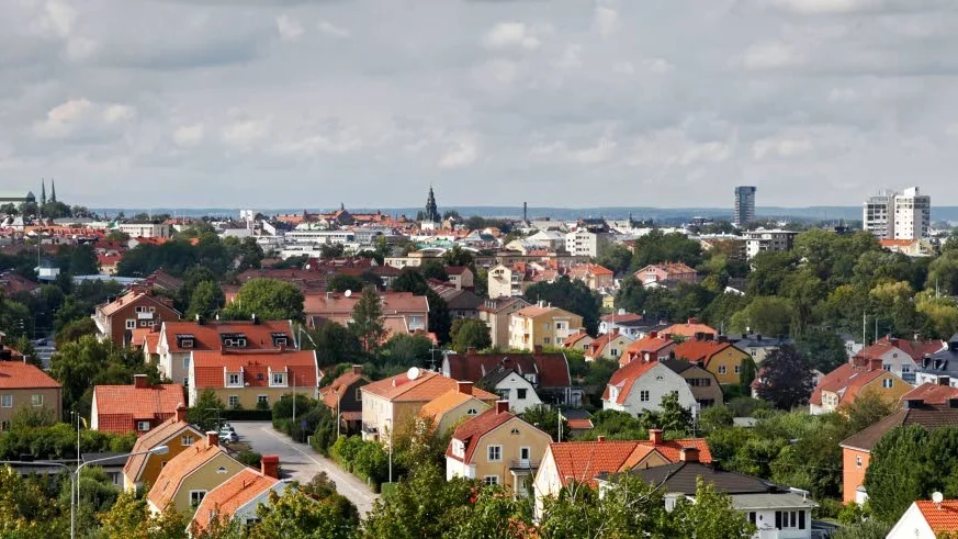 Både Linköping och Norrköping har förbättrat sin folkhälsa de senaste tio åren, visar statistik från Socialstyrelsen.