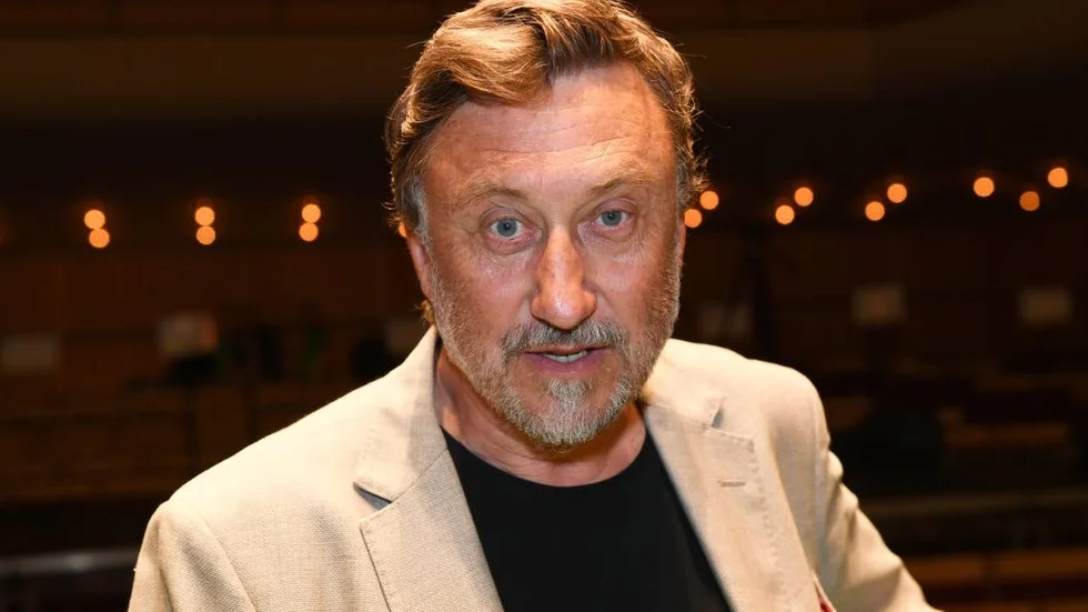 Janne Josefsson, UG.
Västerviks-Tidningen har givit Uppdrag Granskning draghjälp inför sitt program om kommunen och Slottsholmen. Bäva månde ansvariga politiker men medborgarna bör glädjas.