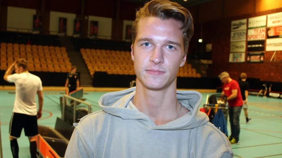 PASSARE. Sex målpass har Victor Schelin stått för i ettan hittills. Hemvändaren är ett nyförvärv som bidragit i Solfjäderstaden.