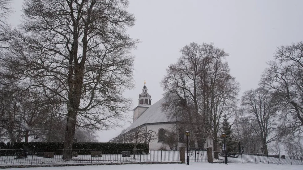 3 000 kronor. Så mycket kan det kosta att värma upp en kyrka i Norra Tjust pastorat inför en enda gudstjänst. Gudstjänster i Odensvi kyrka (bilden) flyttas nu till Odenskans.
