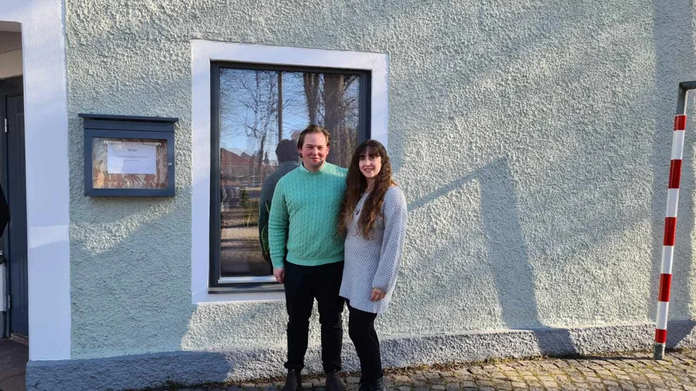 Victor Henning Blad och Erika Blad tar över restaurang Hörnet i Vadstena.