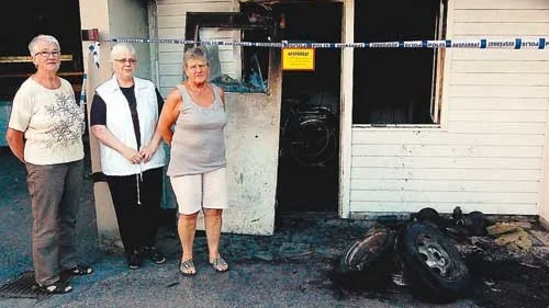 Inger Axelsson, Birgit Fagerlund och Inger Falk är omskakade efter nattens dramatik.