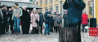 "Låt aldrig Förintelsen upprepas"