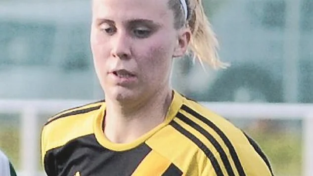Hanna Ericsson nätade dubbelt när Vimmerby tog sig vidare i futsal-SM.
