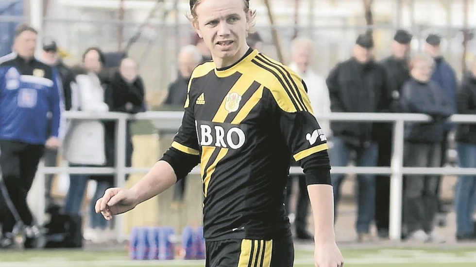 Sebasthian Svensson är aktuell för en tillbakagång till Hultsfreds FK. "Basse" är i vilket fall med och tränar med HFK.