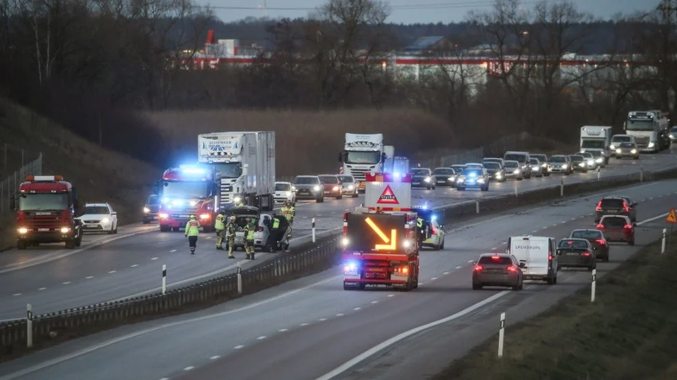 En trafikolycka inträffade vid Tekniska Verken på E4 utanför Linköping.