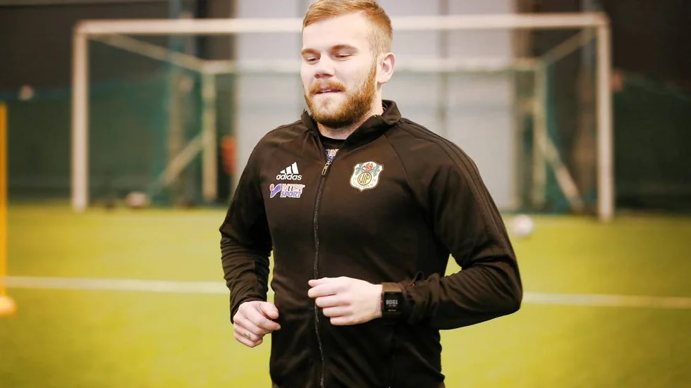 Jonathan-Fält Öhr, som missat tre matcher, är tillbaka.
